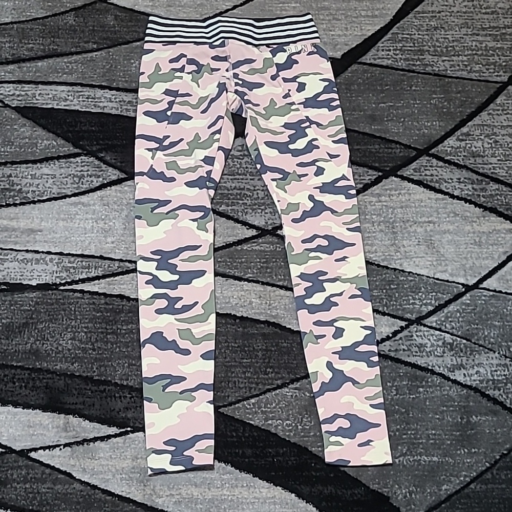 VS PINK 2019 ULTIMATE CAMO LOGO LEGGINGS